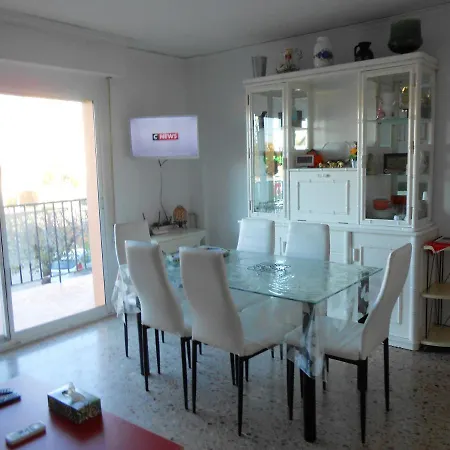 Apartamento 3 Bedrooms With City View Shared Pool And Furnished Balcony At 1 Km Away From The Beach *