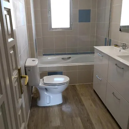 3 Bedrooms With City View Shared Pool And Furnished Balcony At 1 Km Away From The Beach Apartamento